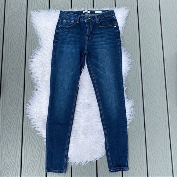 Kensie Skinny Jeans - Picture 2 of 4